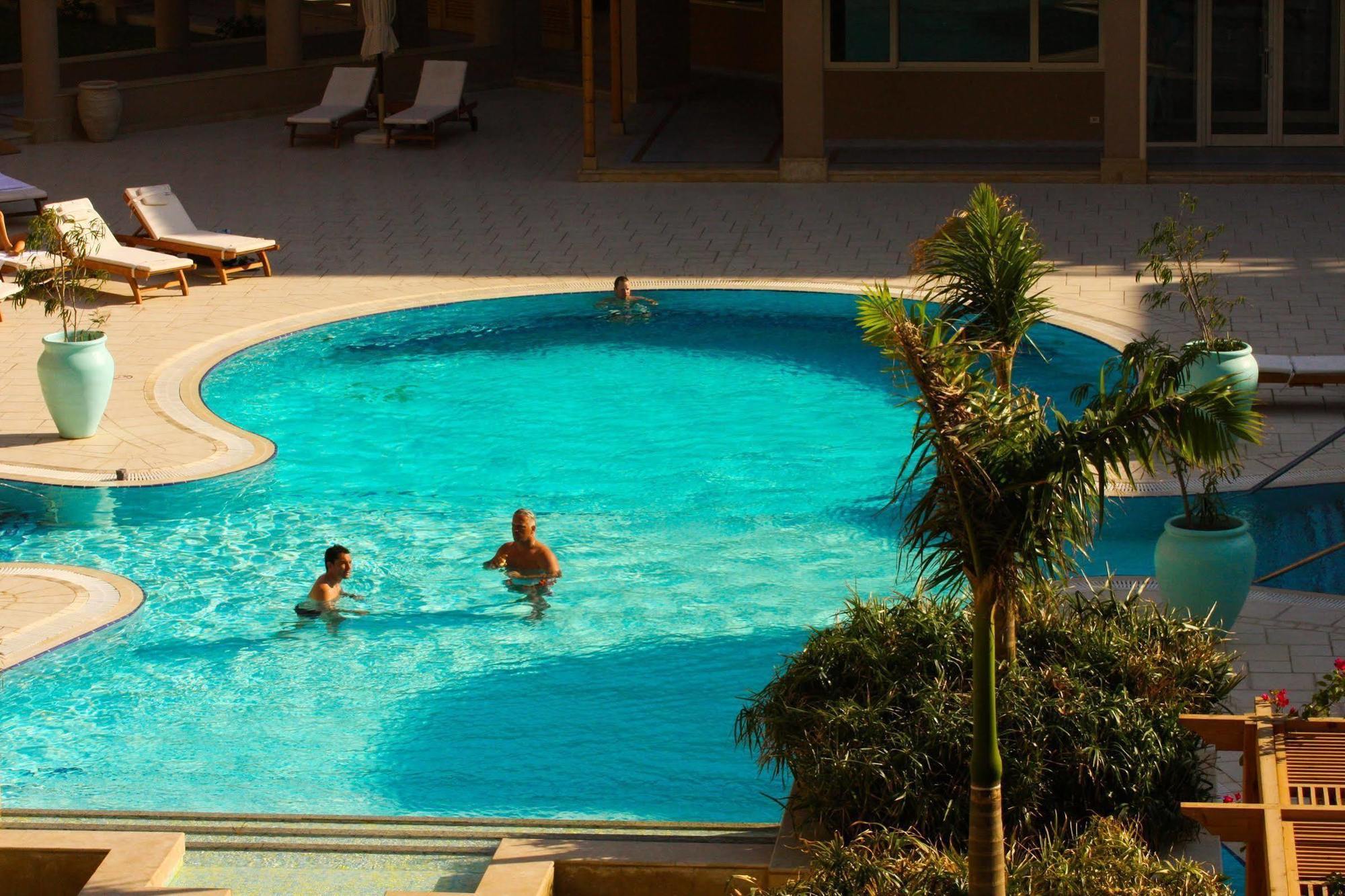 The Breakers Diving And Surfing Soma Bay Hurghada